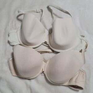 CACIQUE Bra Lot Of 2‎  42B White Nude Tan Full Coverage Adjustable Straps Bundle